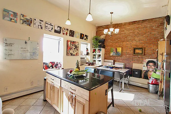 Rented by Ideal Properties Group | media 2