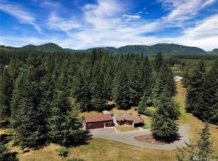 8542 Tilbury Rd, Maple Falls, WA 98266