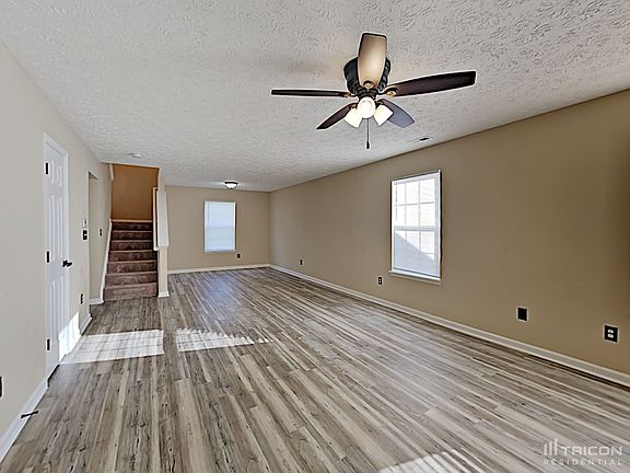 4th image of 5909 Accent Dr