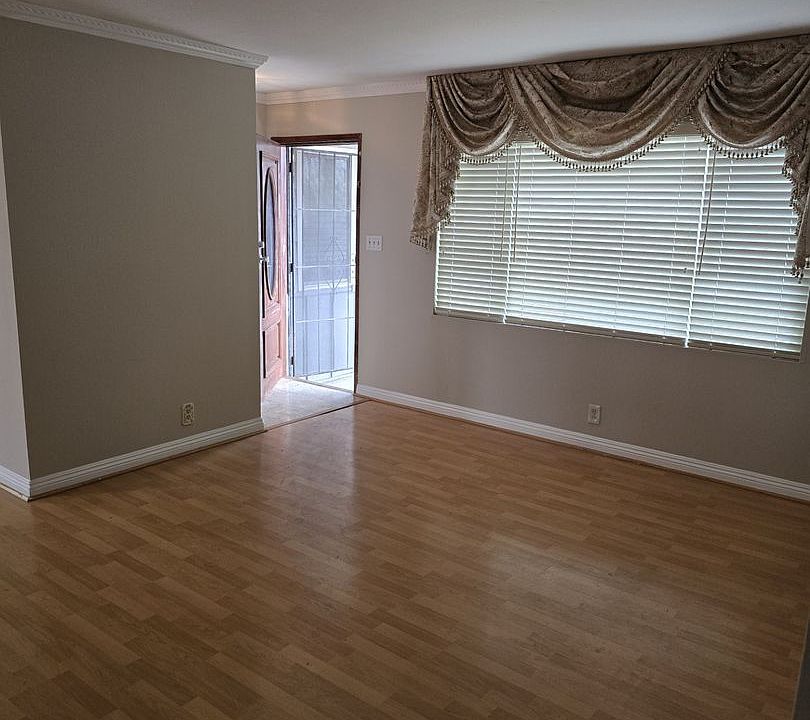 1st image of 11701 Stephanie Ln
