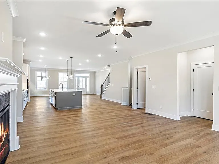 152 Palm St — Photo 15