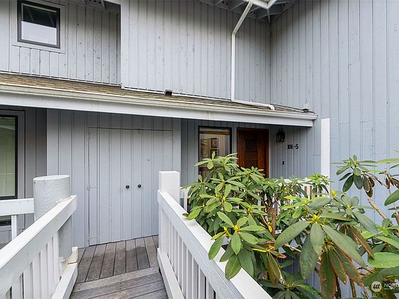 3rd image of 101 Highland Green #5