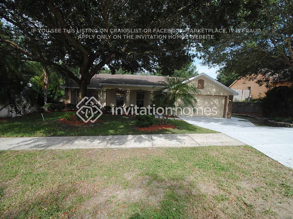 1st image of 815 Palm Forest Ln
