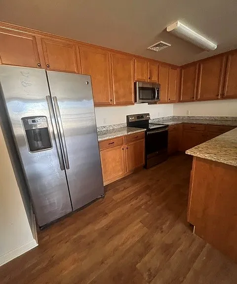 11 Davis Rd #11 — Photo 3