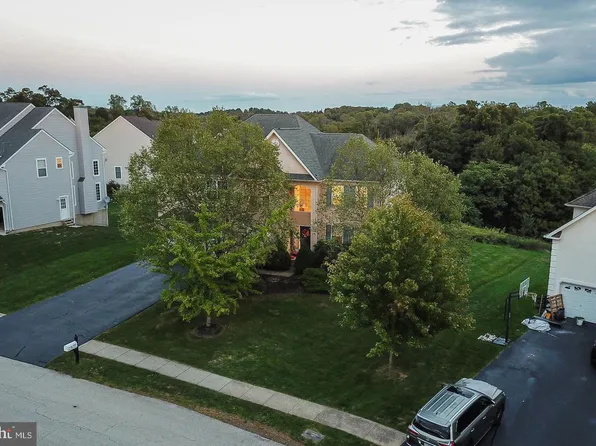 6003 Shady Wood Cir, Collegeville, PA 19426