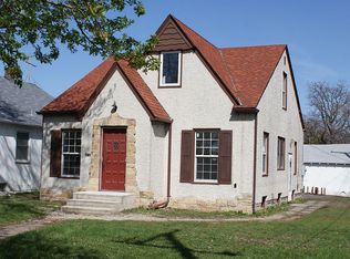 1664 Lexington Pkwy N, Saint Paul, MN 55117