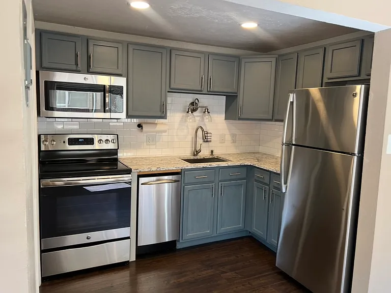 6410 W 44th Pl #B3 — Photo 9