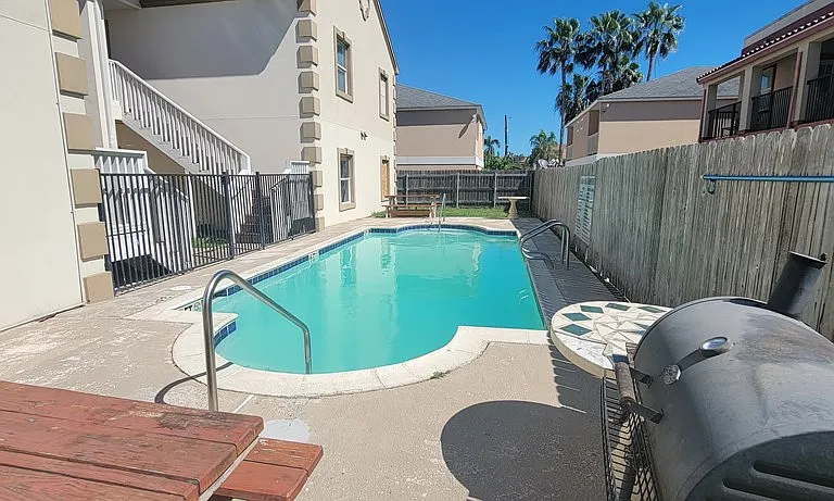 107 E Bahama St #7 — Photo 14