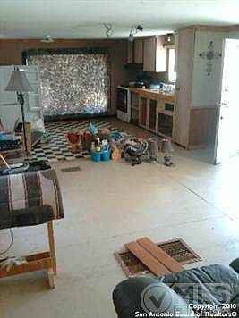 4th image of 2445 Broad Oak Dr