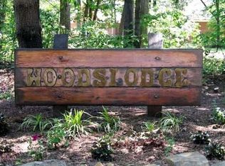 130 Woodslodge Ln #B, Keswick, VA 22947