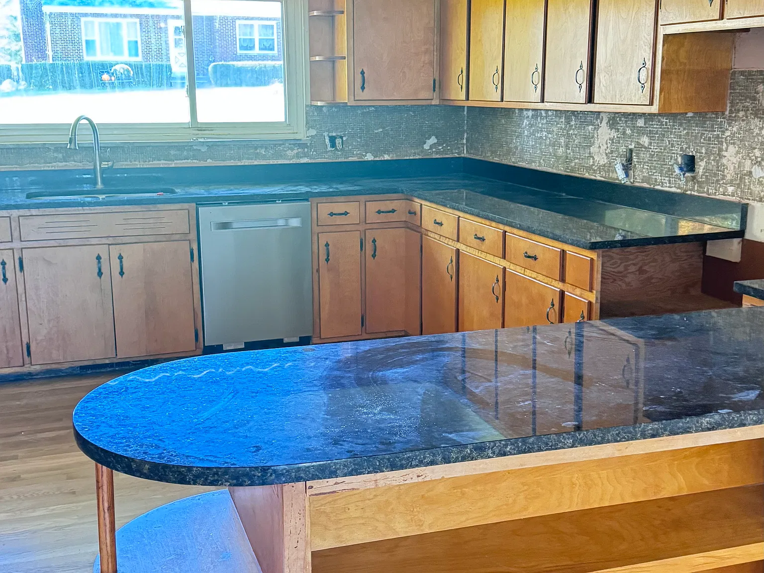 1604 Greene Valley Dr — Photo 2
