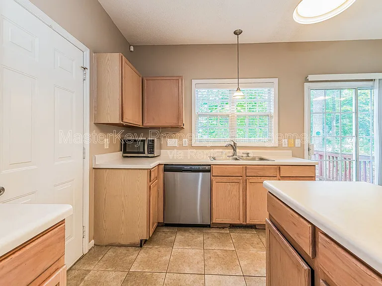 4001 Winecott Dr — Photo 3