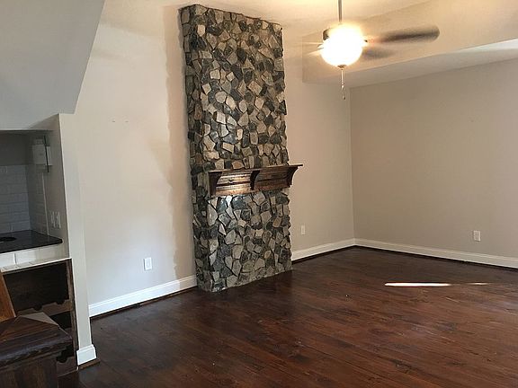 5th image of 3003 E Marshall St