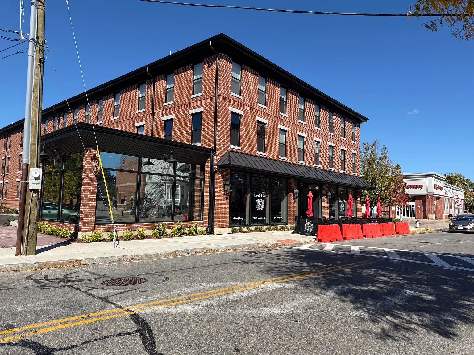 2 bed, $2,000 — Photo 1