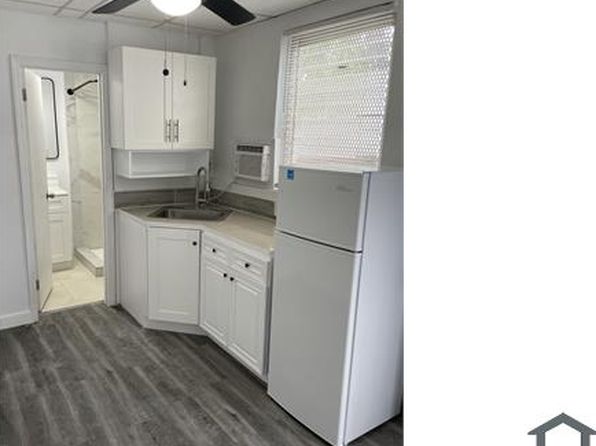 85 SW 30th Ave #2