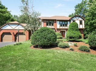 17 Olde Colony Dr, Shrewsbury, MA 01545