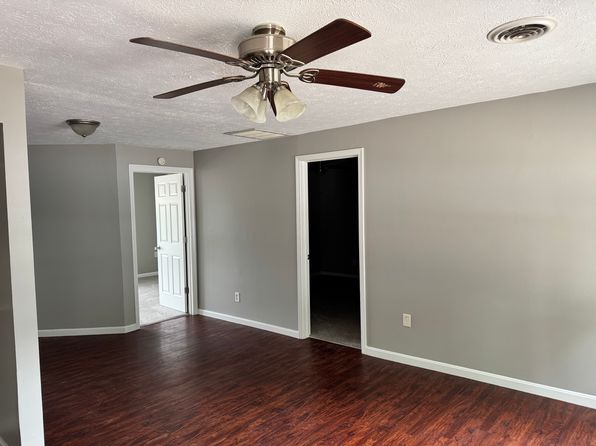 10 Brower Rd APT 205