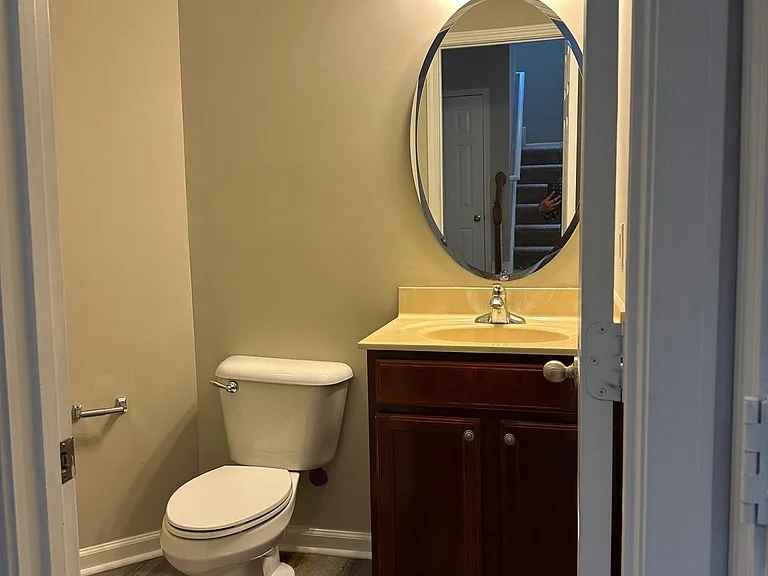 219 Northlands Dr — Photo 15