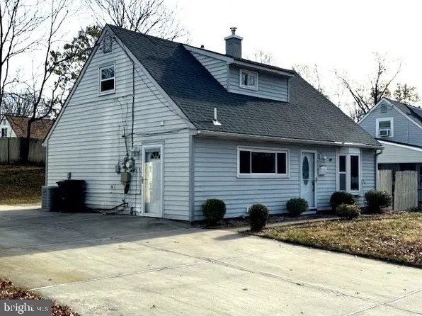 564 Wilk Dr, Morrisville, PA 19067