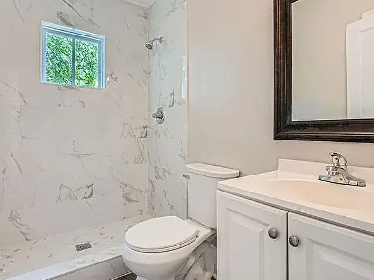 1002 Ira St SW — Photo 6