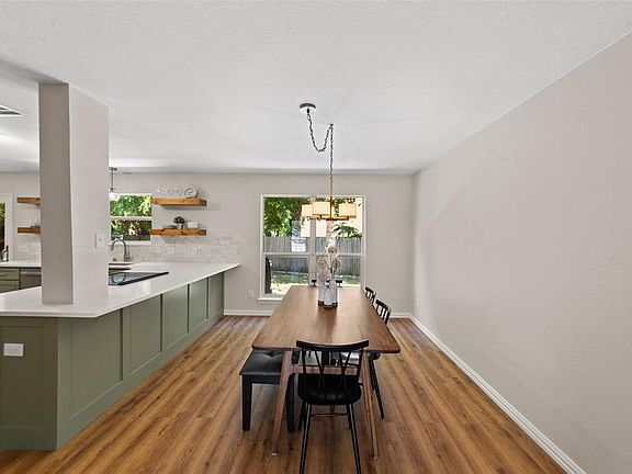 4th image of 1024 Margaret Dr