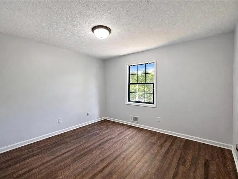 4960 Cold Springs Dr NW — Photo 15