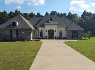 142 Eagle Point Rd, Leesville, LA 71446