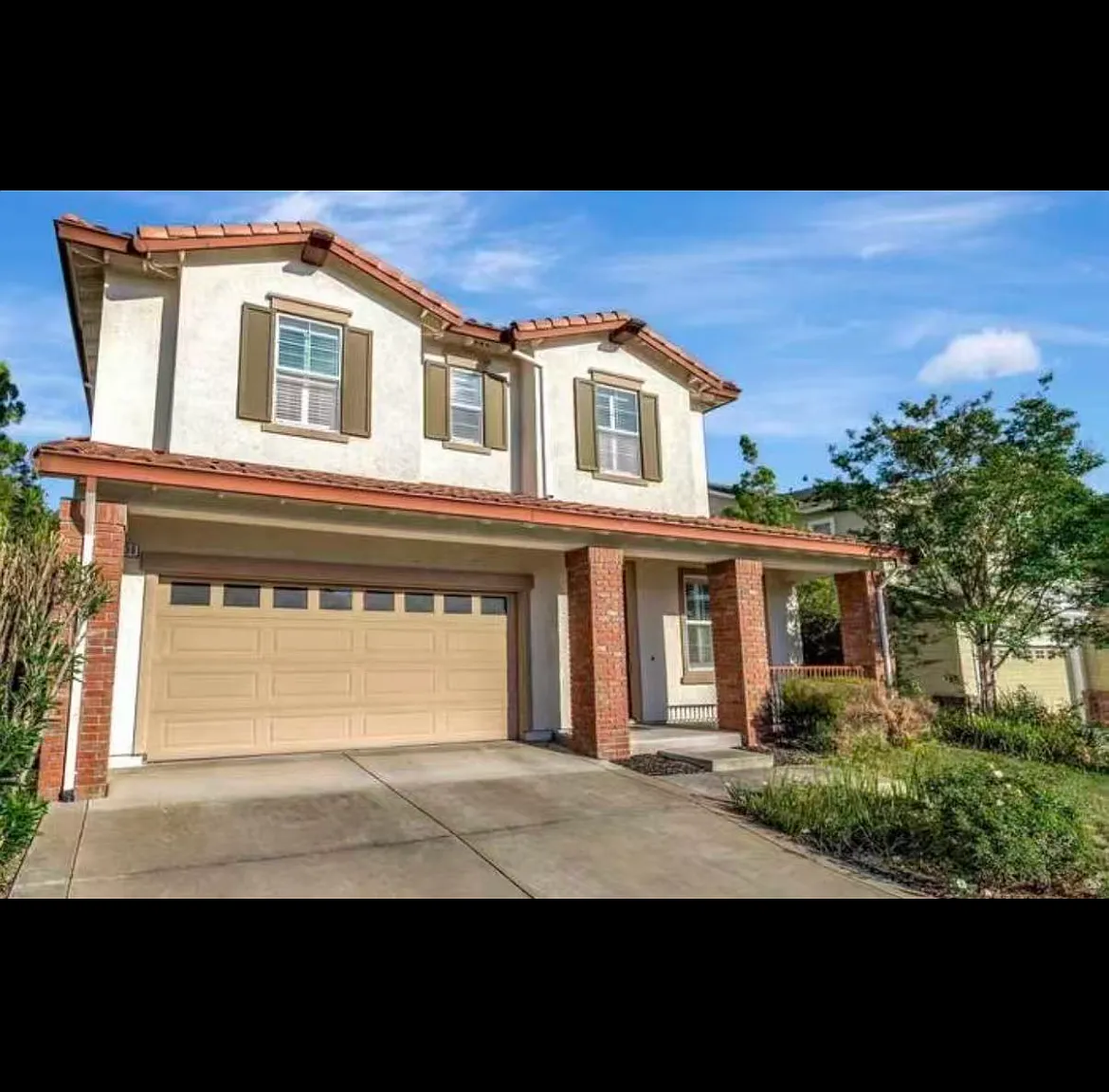4 bed, 2715 sqft, $5,300 — Photo 1