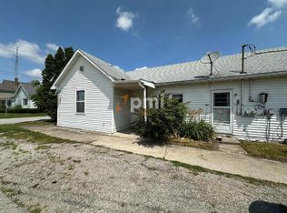 201 Railroad St, Kouts, IN 46347