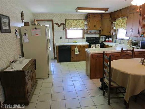 5th image of 3822 Wynnwood Dr