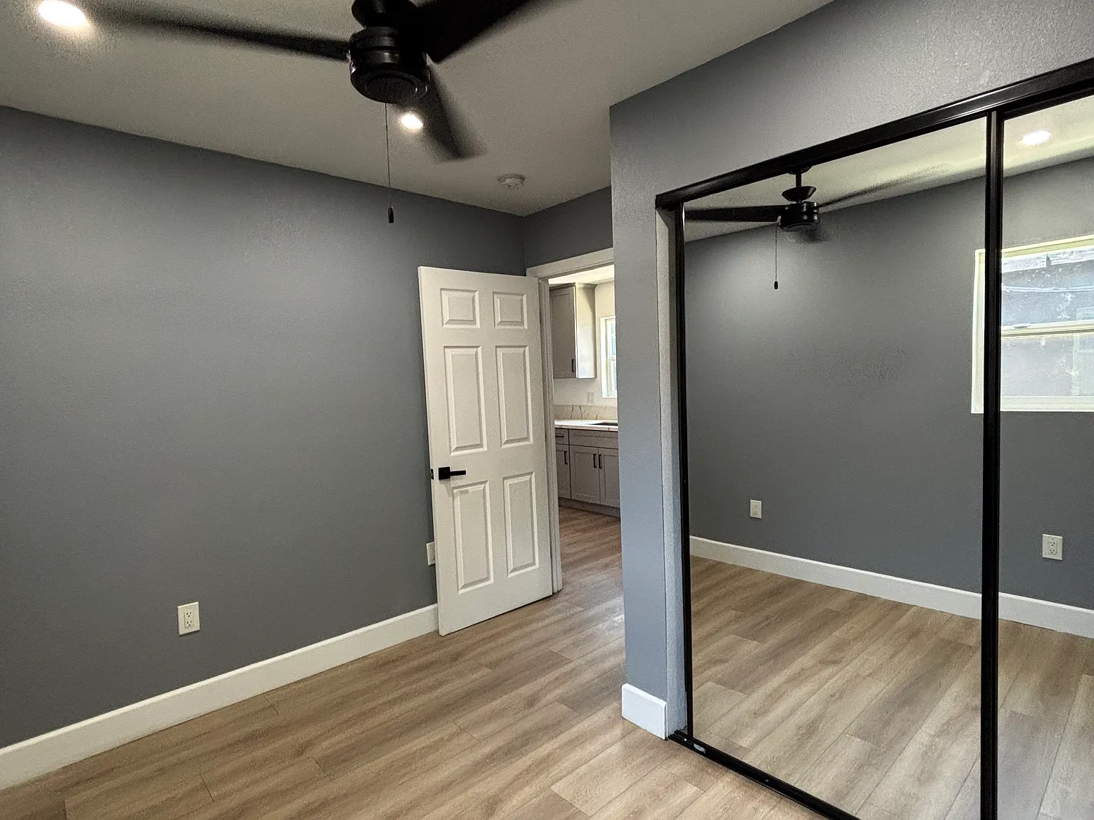 1 bed, $2,000 — Photo 2