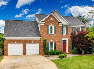 15320 Blackfriars Ct, Charlotte, NC 28278