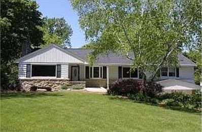 2nd image of 1285 Fairhaven Blvd