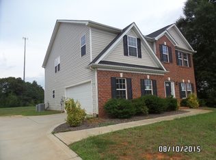 309 Royal Windsor Dr, Midland, NC 28107