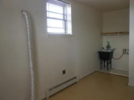 1215 N East St — Photo 3