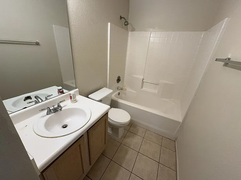 1604 Grey Fox Trl — Photo 10