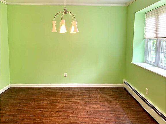 2nd image of 22 Hopewell Dr