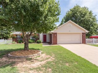 1807 Jody Dr, Lavaca, AR 72941