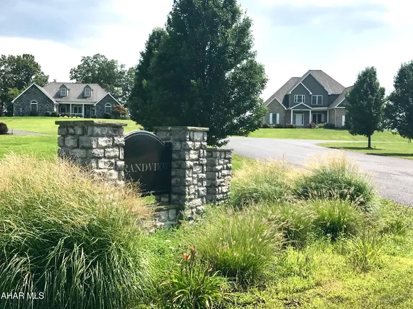 1031 W Fairway Ridge Dr, Alum Bank, PA 15521