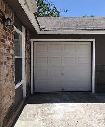 2nd image of 1400 Westcott Dr