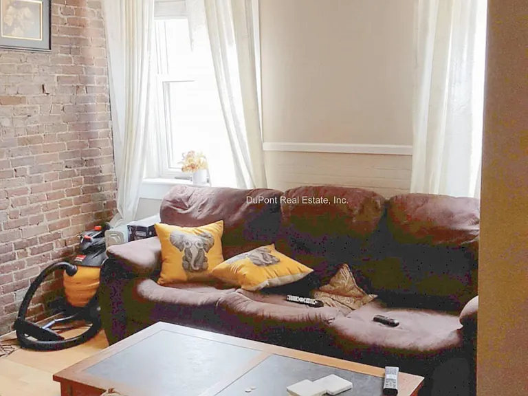 15 Thacher St #1 — Photo 12