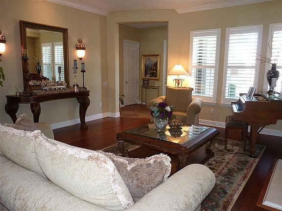 2nd image of 2074 Cadaleigh Ln