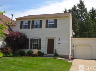 14927 Royal Ridge Ln #40, North Royalton, OH 44133
