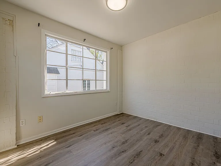 16-web-or-mls-N Decatur Rd-10_03072025