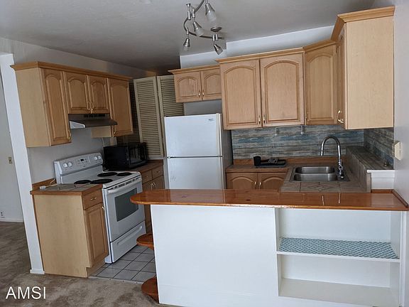 5th image of 164 1/2 Lundys Ln