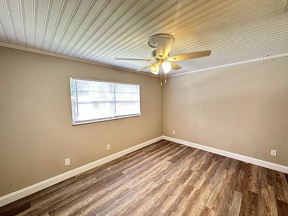 3rd image of 3612 SE 34th Ct