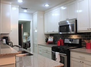 5601 Berry Hill Dr, Austin, TX 78745