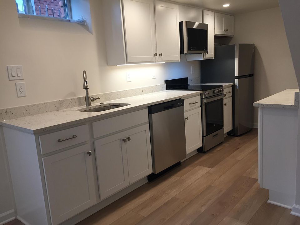 Kitchen, Disposal, Dish Washer, Microwave, Stove, Refrigerator, All Stainless Steel, Quarts Countertop.