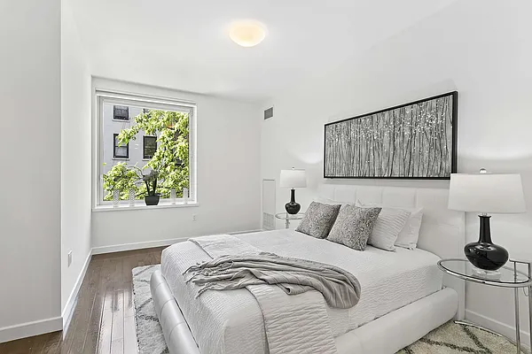 Rented by Compass | media 14