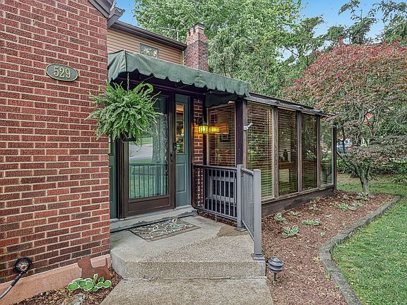 4th image of 529 Utopia Rd